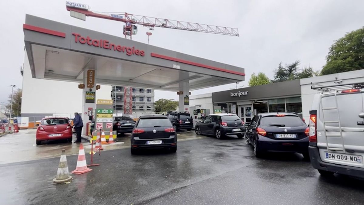 Sucho u francouzských pump potrvá, stávka v TotalEnergies pokračuje